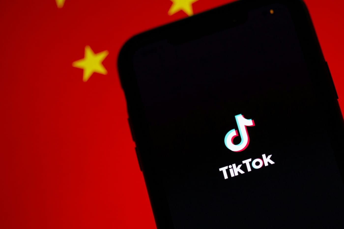 How to Use a VPN to Access TikTok Safely and Securely